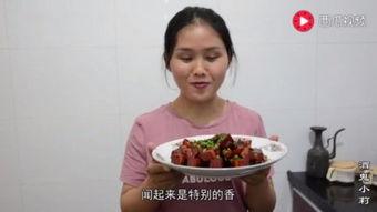 杨黎明吃瓜的视频,揭秘娱乐圈幕后故事