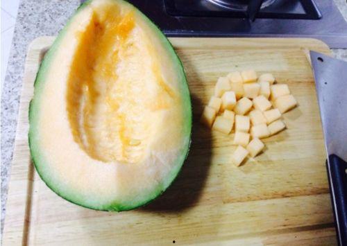 哈密瓜怎样吃甜又好吃视频,轻松解锁美味甜瓜的秘诀